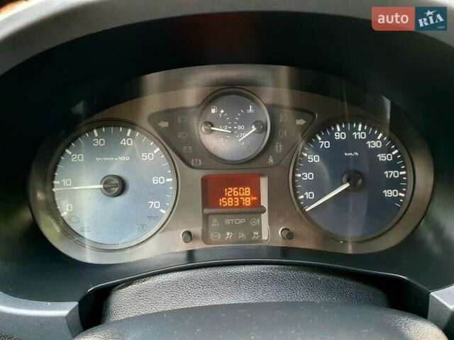Серый Пежо Partner, объемом двигателя 1.6 л и пробегом 158 тыс. км за 8500 $, фото 14 на Automoto.ua