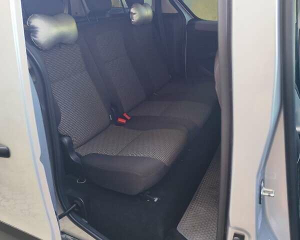 Сірий Пежо Partner, об'ємом двигуна 1.56 л та пробігом 61 тис. км за 10200 $, фото 10 на Automoto.ua