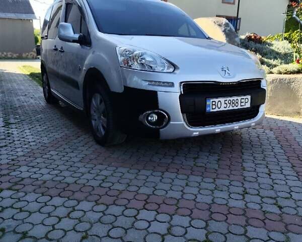 Сірий Пежо Partner, об'ємом двигуна 1.56 л та пробігом 61 тис. км за 10200 $, фото 9 на Automoto.ua