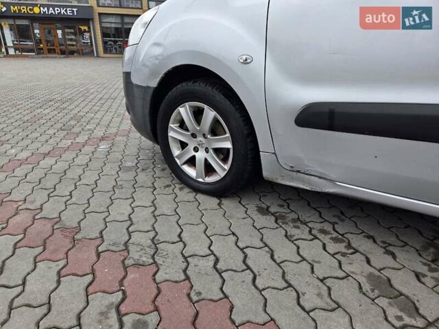 Серый Пежо Partner, объемом двигателя 1.56 л и пробегом 174 тыс. км за 8000 $, фото 8 на Automoto.ua