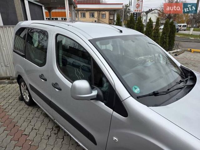 Серый Пежо Partner, объемом двигателя 1.56 л и пробегом 174 тыс. км за 8000 $, фото 6 на Automoto.ua