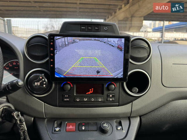 Серый Пежо Partner, объемом двигателя 1.56 л и пробегом 213 тыс. км за 12500 $, фото 18 на Automoto.ua