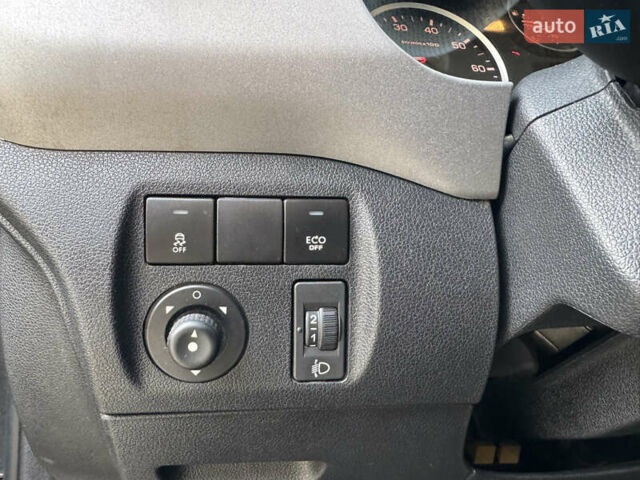 Серый Пежо Partner, объемом двигателя 1.56 л и пробегом 213 тыс. км за 12500 $, фото 10 на Automoto.ua