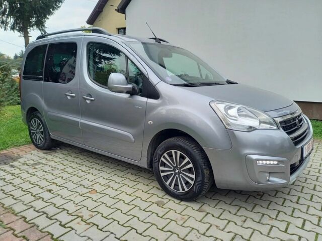 Серый Пежо Partner, объемом двигателя 1.2 л и пробегом 134 тыс. км за 6300 $, фото 3 на Automoto.ua