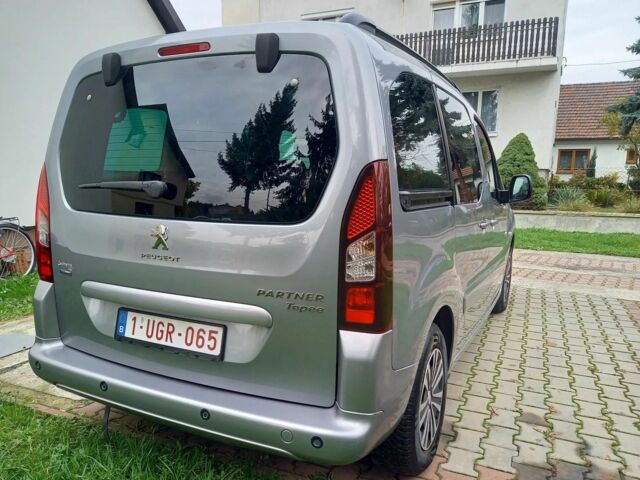 Серый Пежо Partner, объемом двигателя 1.2 л и пробегом 134 тыс. км за 6300 $, фото 5 на Automoto.ua