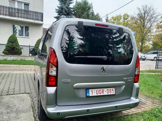 Серый Пежо Partner, объемом двигателя 1.2 л и пробегом 134 тыс. км за 6300 $, фото 15 на Automoto.ua