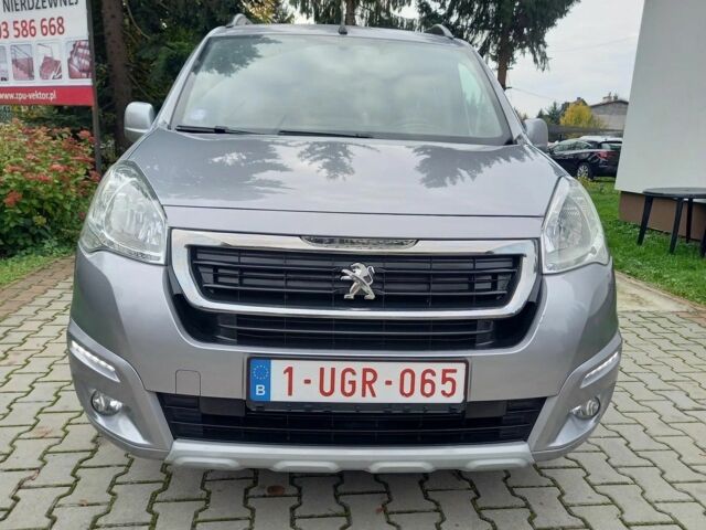 Серый Пежо Partner, объемом двигателя 1.2 л и пробегом 134 тыс. км за 6300 $, фото 2 на Automoto.ua