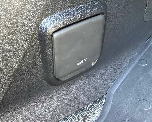 Серый Пежо Partner, объемом двигателя 1.5 л и пробегом 69 тыс. км за 16800 $, фото 18 на Automoto.ua