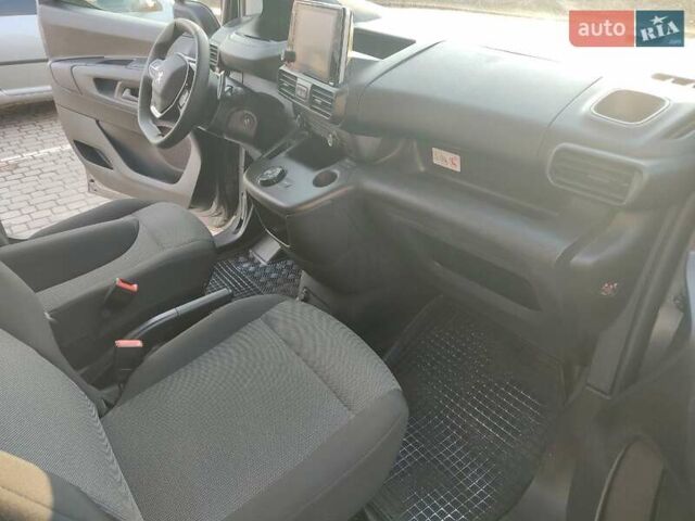 Сірий Пежо Partner, об'ємом двигуна 1.5 л та пробігом 30 тис. км за 19950 $, фото 6 на Automoto.ua