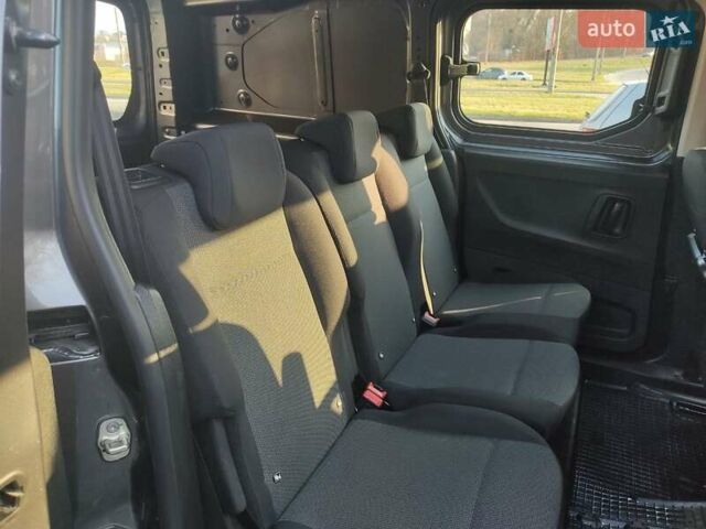 Сірий Пежо Partner, об'ємом двигуна 1.5 л та пробігом 30 тис. км за 19950 $, фото 8 на Automoto.ua