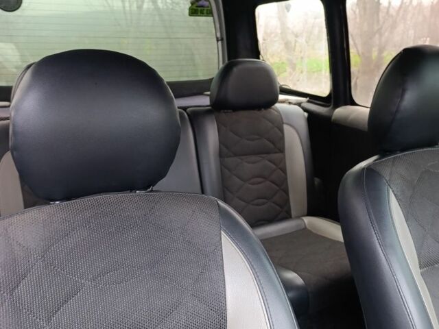 Сірий Пежо Partner, об'ємом двигуна 2 л та пробігом 320 тис. км за 3350 $, фото 12 на Automoto.ua