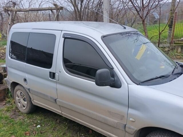 Сірий Пежо Partner, об'ємом двигуна 2 л та пробігом 320 тис. км за 3350 $, фото 6 на Automoto.ua
