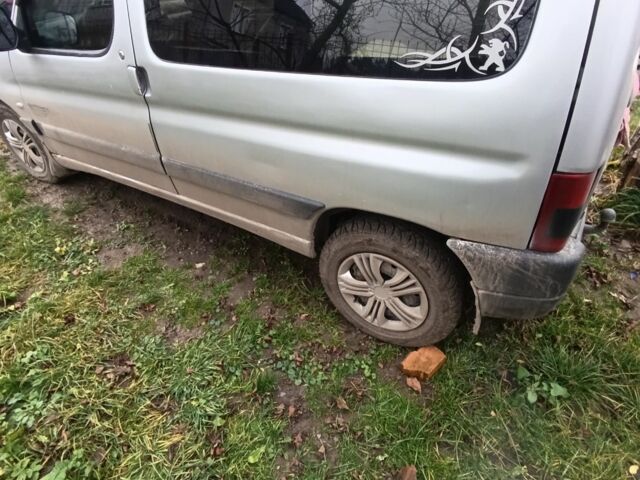 Сірий Пежо Partner, об'ємом двигуна 2 л та пробігом 320 тис. км за 3350 $, фото 18 на Automoto.ua
