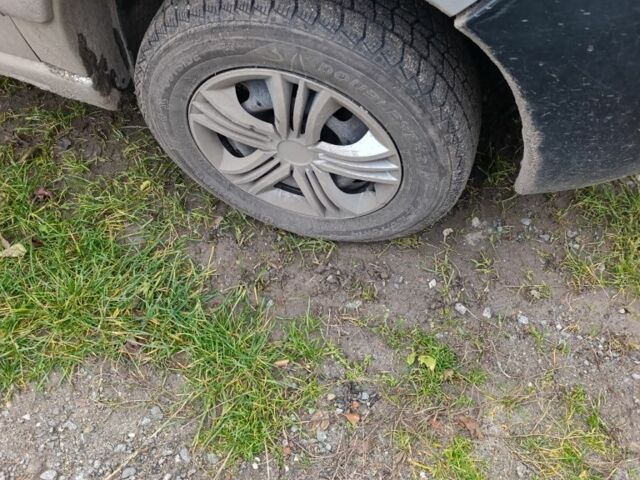 Сірий Пежо Partner, об'ємом двигуна 2 л та пробігом 320 тис. км за 3350 $, фото 8 на Automoto.ua