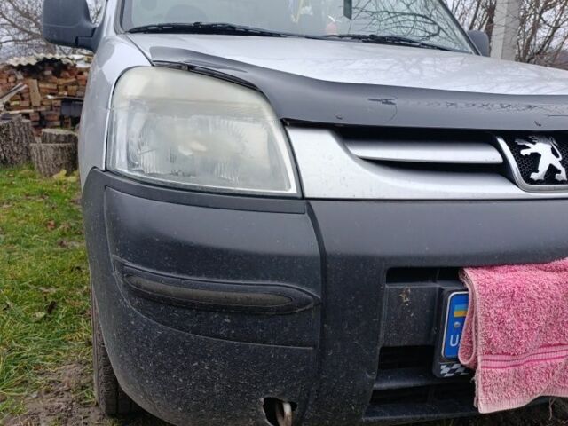 Сірий Пежо Partner, об'ємом двигуна 2 л та пробігом 320 тис. км за 3350 $, фото 1 на Automoto.ua