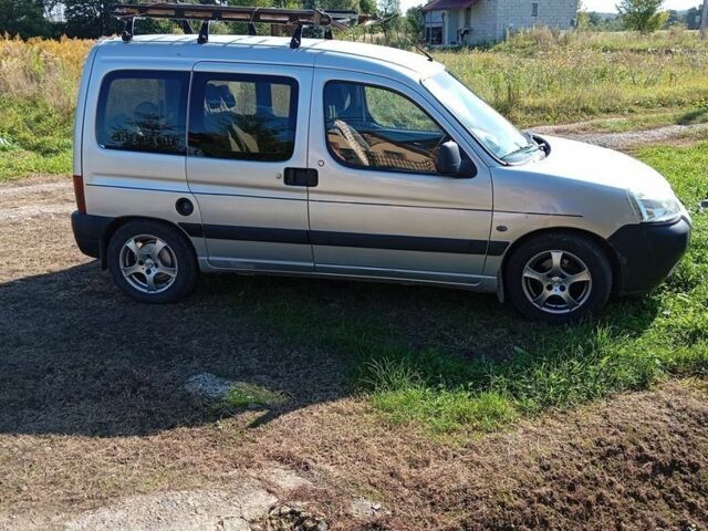 Сірий Пежо Partner, об'ємом двигуна 1.9 л та пробігом 2 тис. км за 3700 $, фото 6 на Automoto.ua