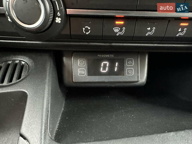 Серый Пежо Partner, объемом двигателя 1.5 л и пробегом 183 тыс. км за 17800 $, фото 27 на Automoto.ua