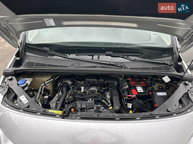 Серый Пежо Partner, объемом двигателя 1.5 л и пробегом 183 тыс. км за 17800 $, фото 31 на Automoto.ua