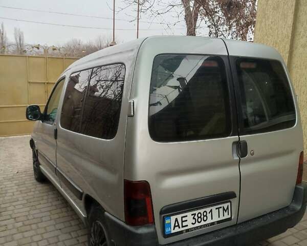 Сірий Пежо Partner, об'ємом двигуна 1.4 л та пробігом 511 тис. км за 4100 $, фото 5 на Automoto.ua