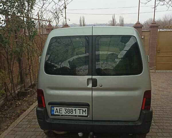 Сірий Пежо Partner, об'ємом двигуна 1.4 л та пробігом 511 тис. км за 4100 $, фото 6 на Automoto.ua