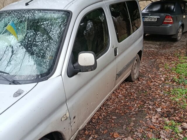 Серый Пежо Partner, объемом двигателя 0 л и пробегом 300 тыс. км за 2000 $, фото 3 на Automoto.ua