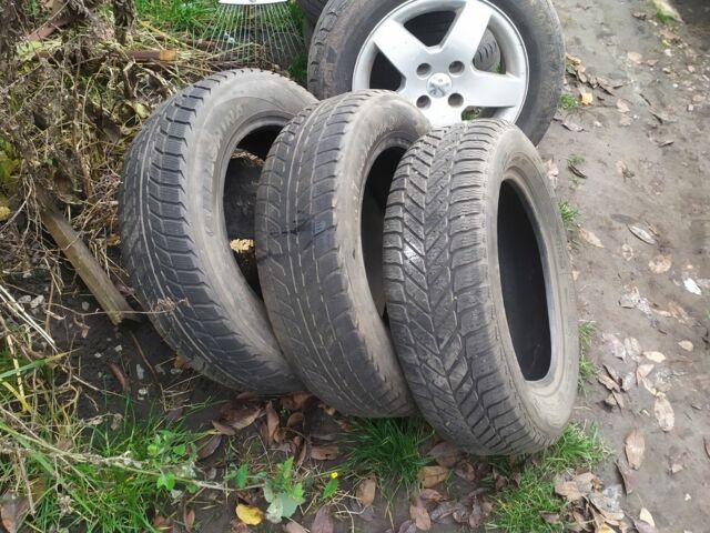 Серый Пежо Partner, объемом двигателя 1.6 л и пробегом 323 тыс. км за 4200 $, фото 14 на Automoto.ua