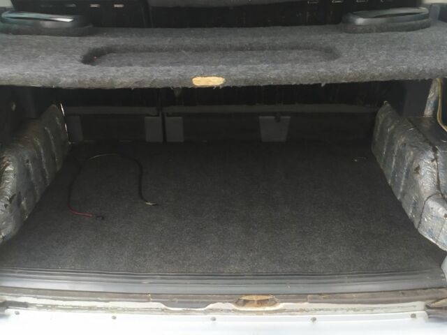 Серый Пежо Partner, объемом двигателя 1.6 л и пробегом 323 тыс. км за 4200 $, фото 7 на Automoto.ua