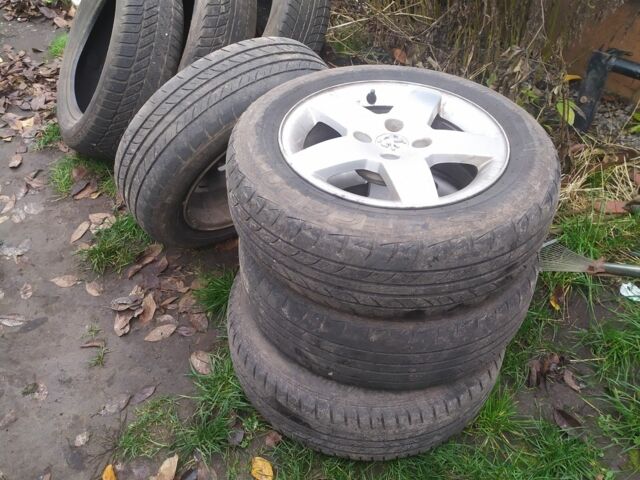 Серый Пежо Partner, объемом двигателя 1.6 л и пробегом 323 тыс. км за 4200 $, фото 15 на Automoto.ua