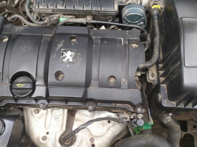 Серый Пежо Partner, объемом двигателя 1.6 л и пробегом 323 тыс. км за 4200 $, фото 1 на Automoto.ua