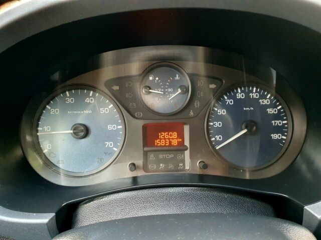 Серый Пежо Partner, объемом двигателя 1.6 л и пробегом 158 тыс. км за 8500 $, фото 15 на Automoto.ua