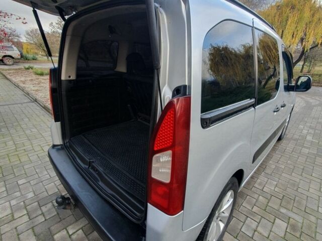 Серый Пежо Partner, объемом двигателя 1.6 л и пробегом 158 тыс. км за 8500 $, фото 18 на Automoto.ua