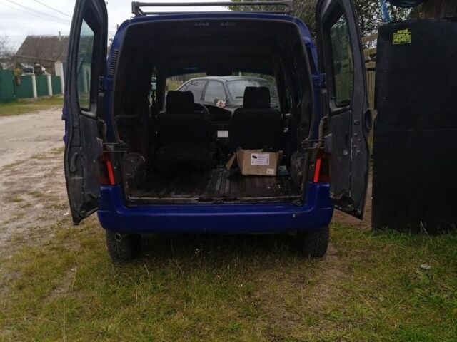 Синий Пежо Partner, объемом двигателя 1.9 л и пробегом 380 тыс. км за 1500 $, фото 3 на Automoto.ua