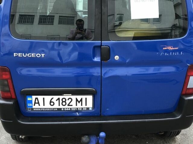 Синий Пежо Partner, объемом двигателя 1.4 л и пробегом 379 тыс. км за 2500 $, фото 4 на Automoto.ua