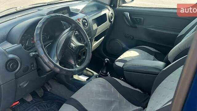 Синий Пежо Partner, объемом двигателя 1.9 л и пробегом 370 тыс. км за 2800 $, фото 8 на Automoto.ua