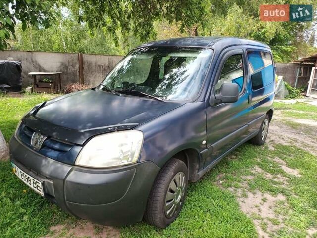 Синий Пежо Partner, объемом двигателя 1.4 л и пробегом 521 тыс. км за 3200 $, фото 3 на Automoto.ua