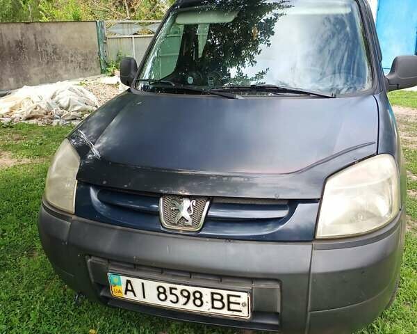 Синий Пежо Partner, объемом двигателя 1.4 л и пробегом 521 тыс. км за 3200 $, фото 2 на Automoto.ua