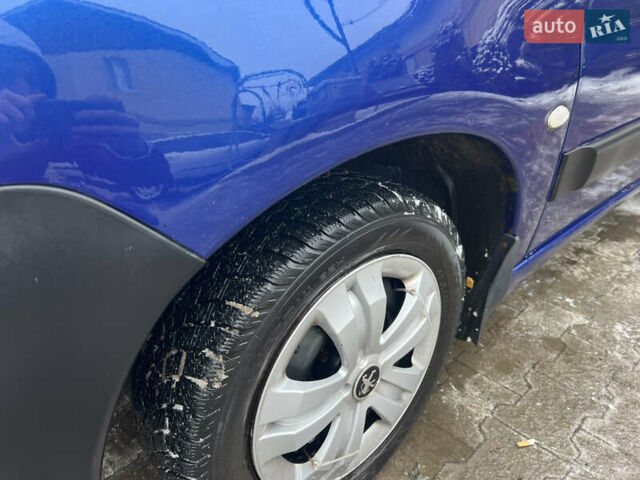 Синий Пежо Partner, объемом двигателя 2 л и пробегом 206 тыс. км за 2650 $, фото 11 на Automoto.ua