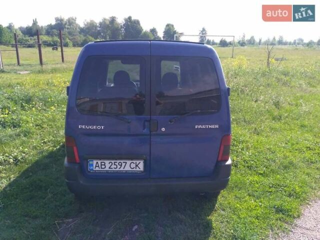 Синий Пежо Partner, объемом двигателя 2 л и пробегом 307 тыс. км за 3300 $, фото 3 на Automoto.ua