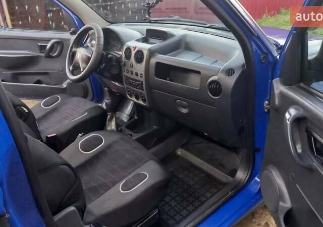 Синій Пежо Partner, об'ємом двигуна 1.6 л та пробігом 230 тис. км за 4650 $, фото 5 на Automoto.ua