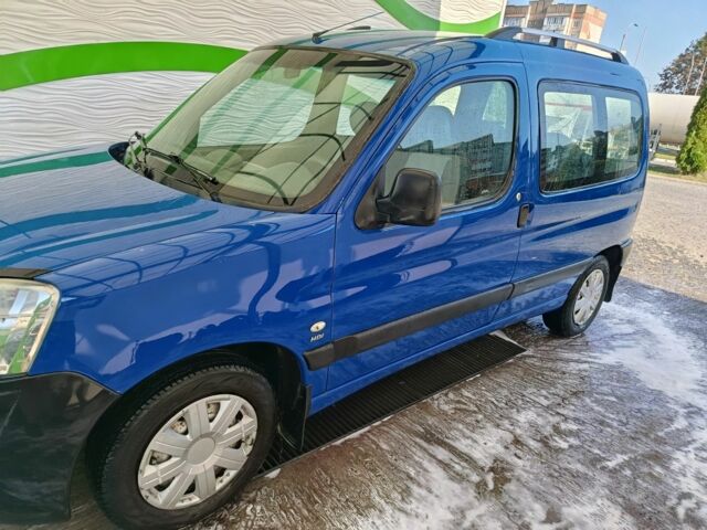 Синий Пежо Partner, объемом двигателя 1.6 л и пробегом 270 тыс. км за 3500 $, фото 1 на Automoto.ua
