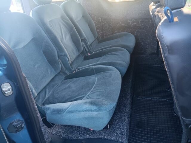 Синий Пежо Partner, объемом двигателя 1.6 л и пробегом 306 тыс. км за 5400 $, фото 6 на Automoto.ua