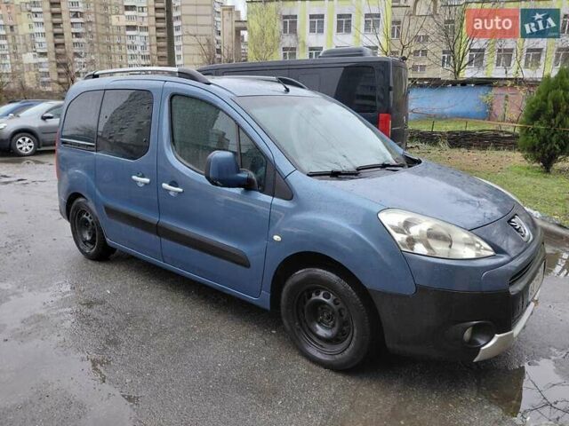 Синий Пежо Partner, объемом двигателя 1.56 л и пробегом 330 тыс. км за 7000 $, фото 2 на Automoto.ua