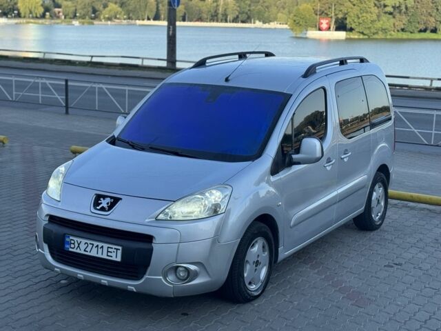 Синий Пежо Partner, объемом двигателя 1.6 л и пробегом 146 тыс. км за 2500 $, фото 8 на Automoto.ua