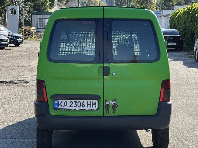 Зеленый Пежо Partner, объемом двигателя 1.9 л и пробегом 300 тыс. км за 2000 $, фото 1 на Automoto.ua
