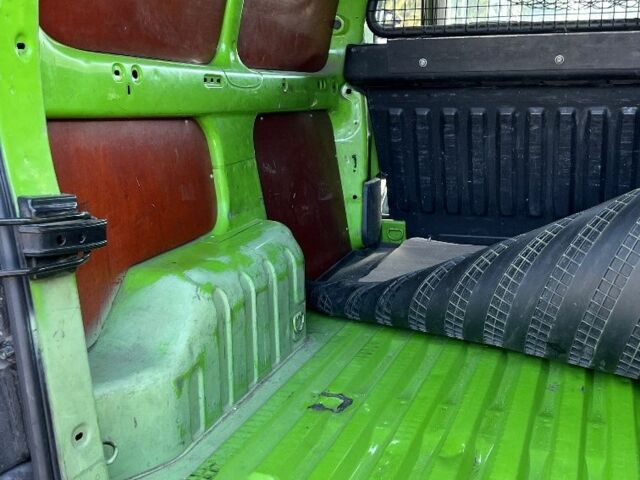 Зеленый Пежо Partner, объемом двигателя 1.9 л и пробегом 300 тыс. км за 2000 $, фото 7 на Automoto.ua