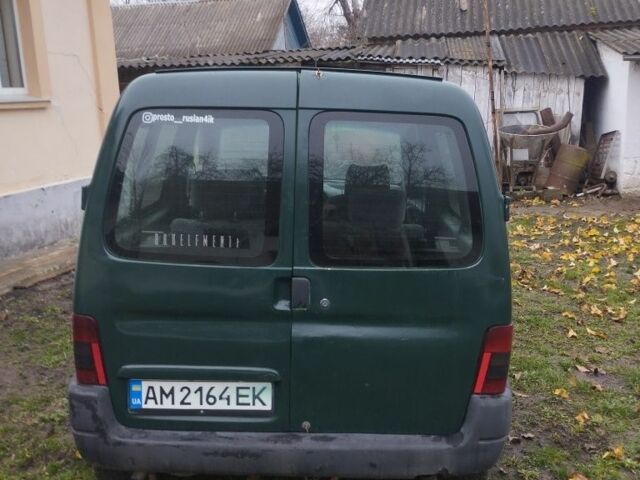 Зеленый Пежо Partner, объемом двигателя 1.9 л и пробегом 392 тыс. км за 2000 $, фото 2 на Automoto.ua