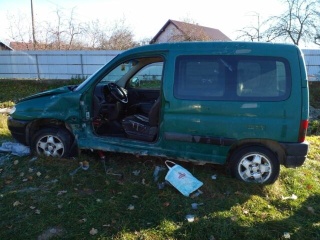 Зеленый Пежо Partner, объемом двигателя 1.9 л и пробегом 220 тыс. км за 2000 $, фото 1 на Automoto.ua