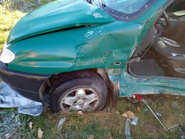 Зеленый Пежо Partner, объемом двигателя 1.9 л и пробегом 220 тыс. км за 2000 $, фото 2 на Automoto.ua