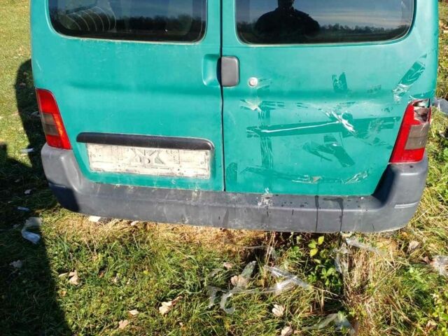 Зеленый Пежо Partner, объемом двигателя 1.9 л и пробегом 220 тыс. км за 2000 $, фото 4 на Automoto.ua