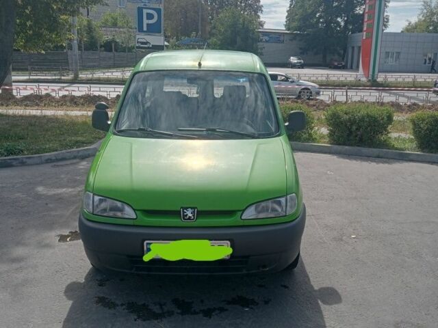 Зелений Пежо Partner, об'ємом двигуна 0 л та пробігом 375 тис. км за 1700 $, фото 2 на Automoto.ua